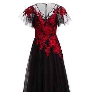Teri Jon Embroidered Cocktail Dress size 4 NWT